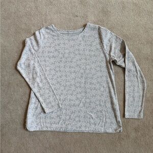 J.Jill pima crew neck long sleeve snowflake tee